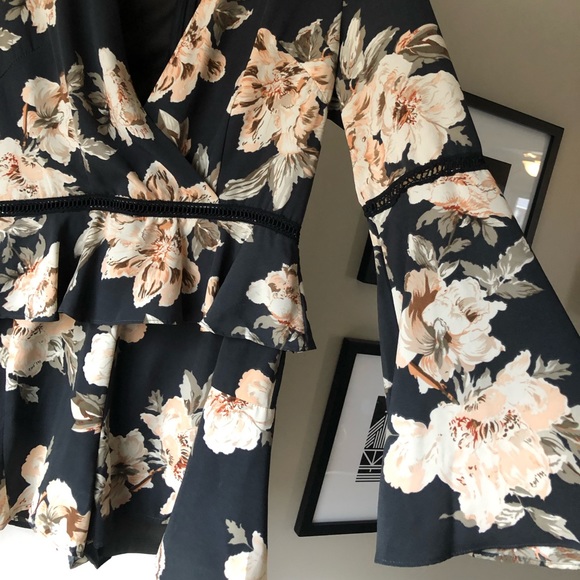 Strut & Bolt Floral Romper - Picture 2 of 5